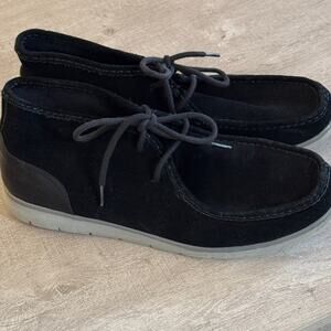 UGG Men’s Hendrickson Chukka Suede Boots Black Size 13